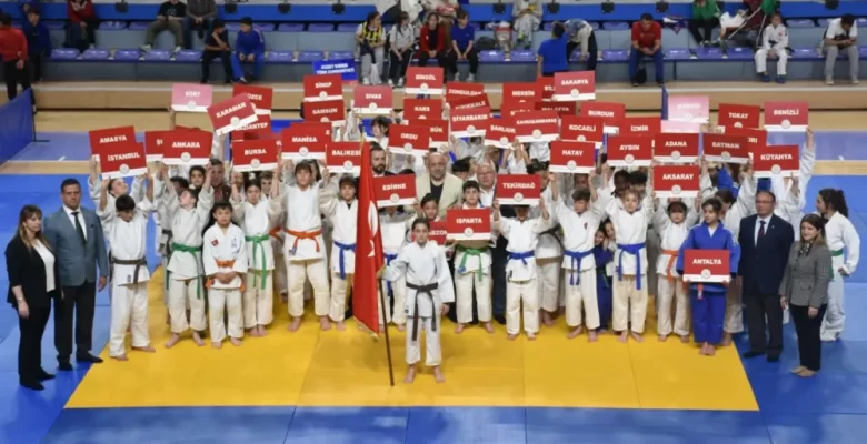 Okul Sporları Judo Küçükler Türkiye Şampiyonası Afyonkarahisar’da Başladı